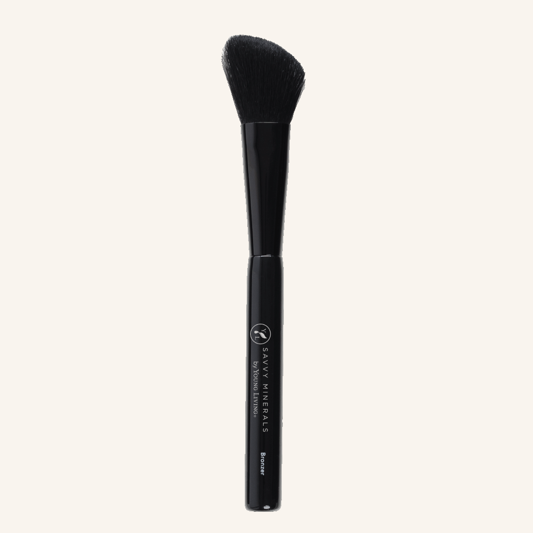 SavvyMineralsbronzerbrush_SKAVA.png
