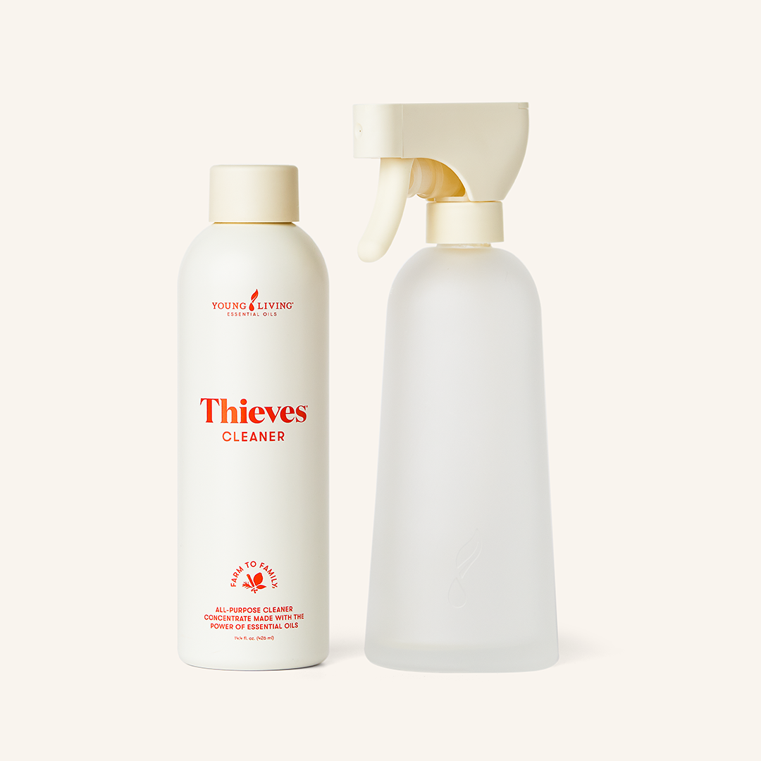Thieves-Cleaner-with-Multipurpose-Glass-Spray-Bottle_Silo_USCA_1080x1080_PNG_Skava.png